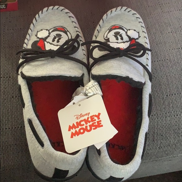 Disney Other - NWT! Men’s Mickey slippers!